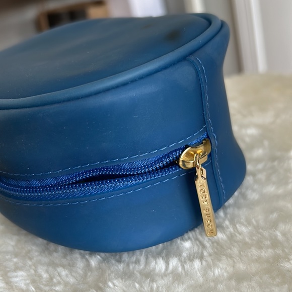 Tory Burch little makeup bag - Picture 5 of 7